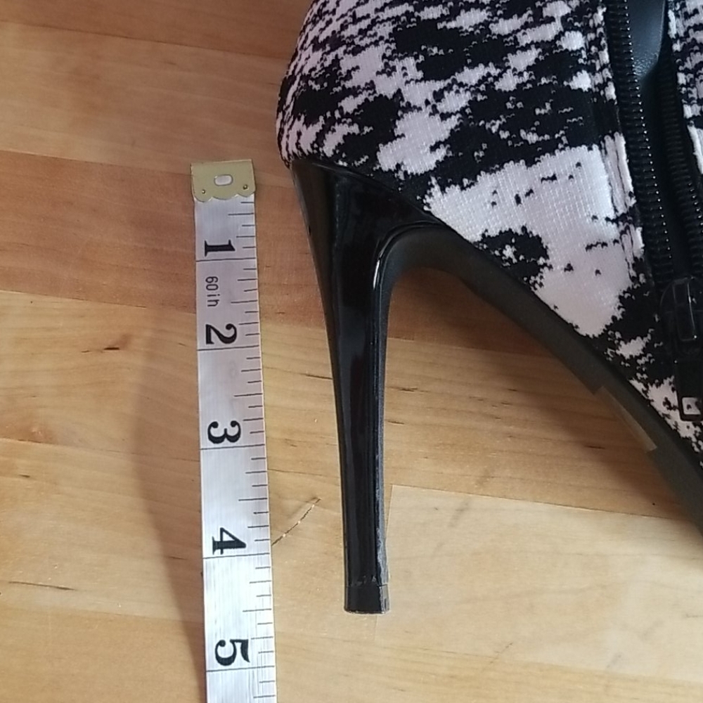 Black / white over the knee boot size 8 - Picture 6 of 9